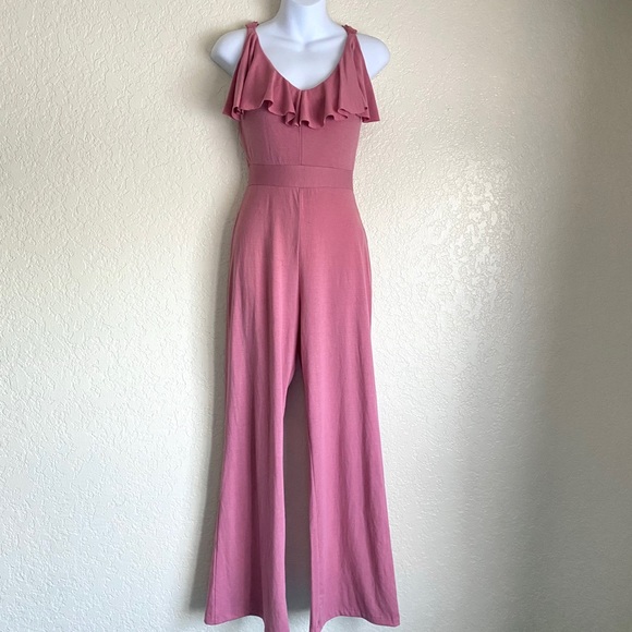 off shoulders pink stretchable jumpsuit - Picture 2 of 12